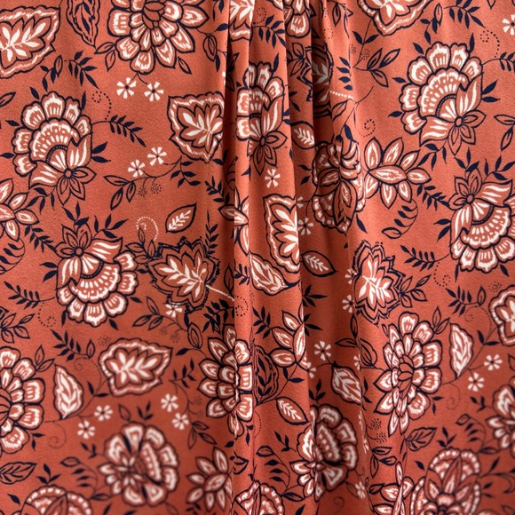 Liz Claiborne Women's Boho Top - Terracotta Floral - Picture 6 of 10